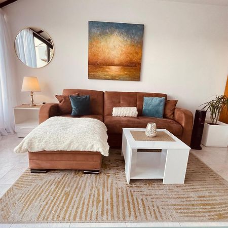 Seafront Apartment Terrace, Lounger & Panoramic Ocean Views Mellieha Exterior foto