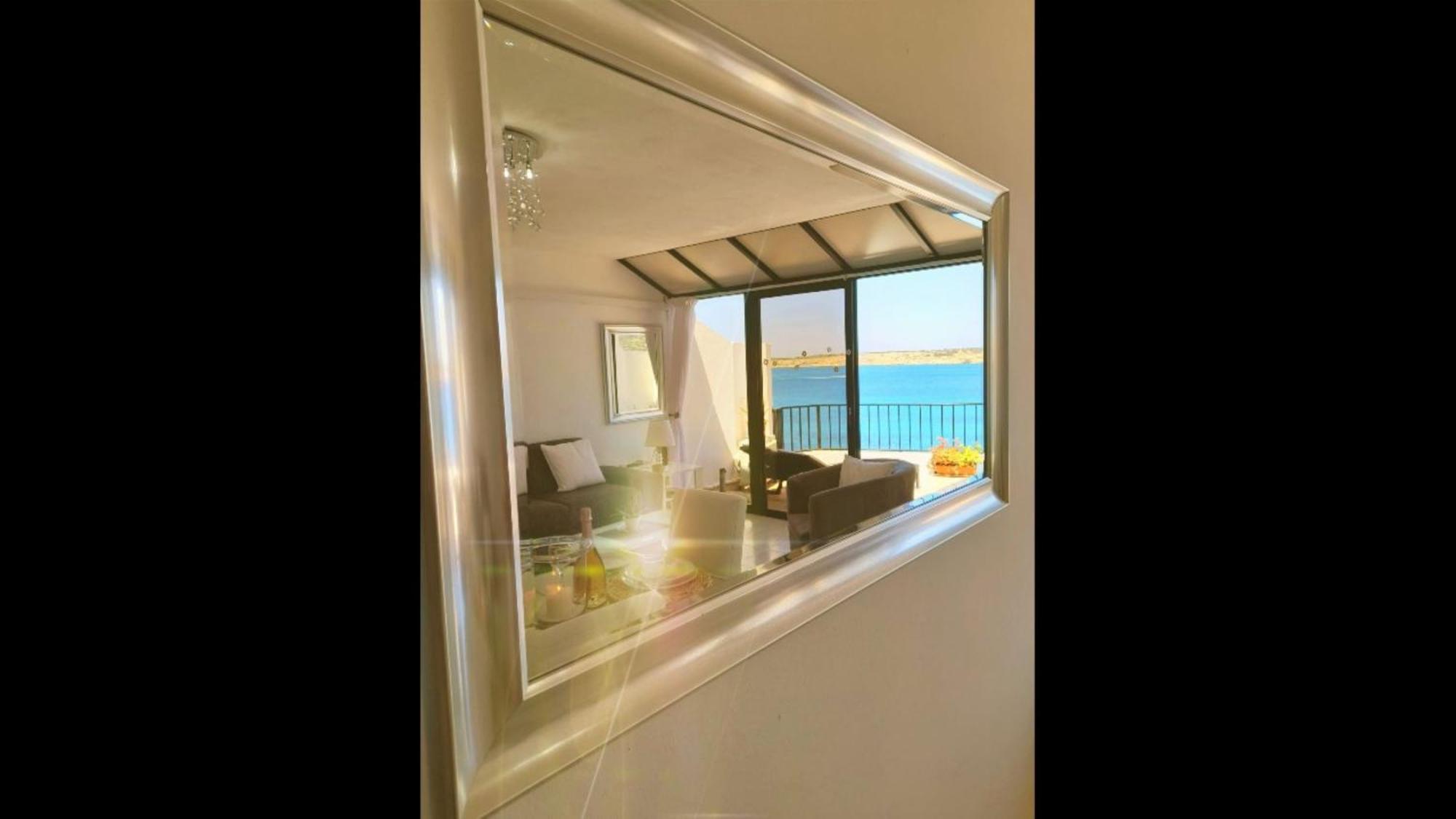 Seafront Apartment Terrace, Lounger & Panoramic Ocean Views Mellieha Quarto foto