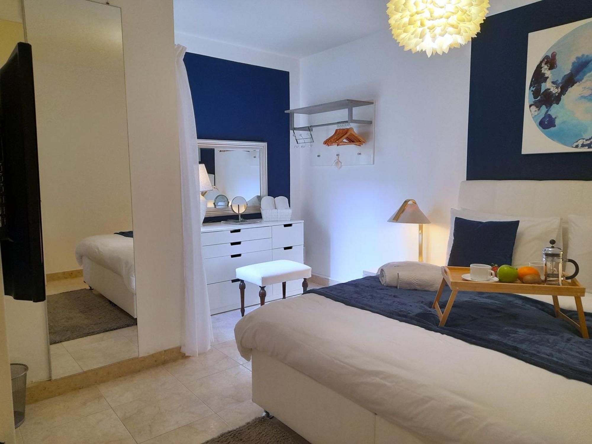 Seafront Apartment Terrace, Lounger & Panoramic Ocean Views Mellieha Exterior foto
