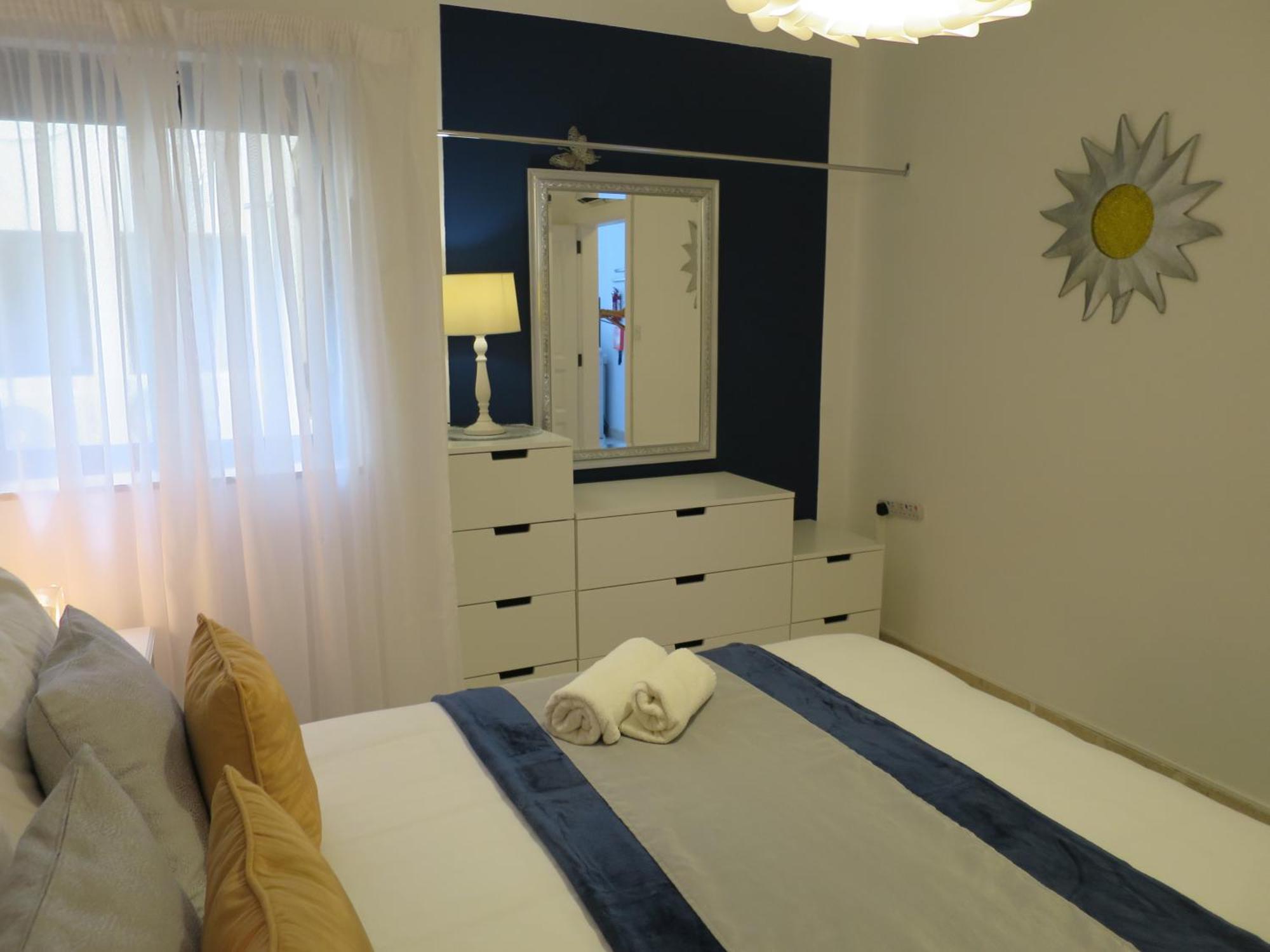 Seafront Apartment Terrace, Lounger & Panoramic Ocean Views Mellieha Quarto foto