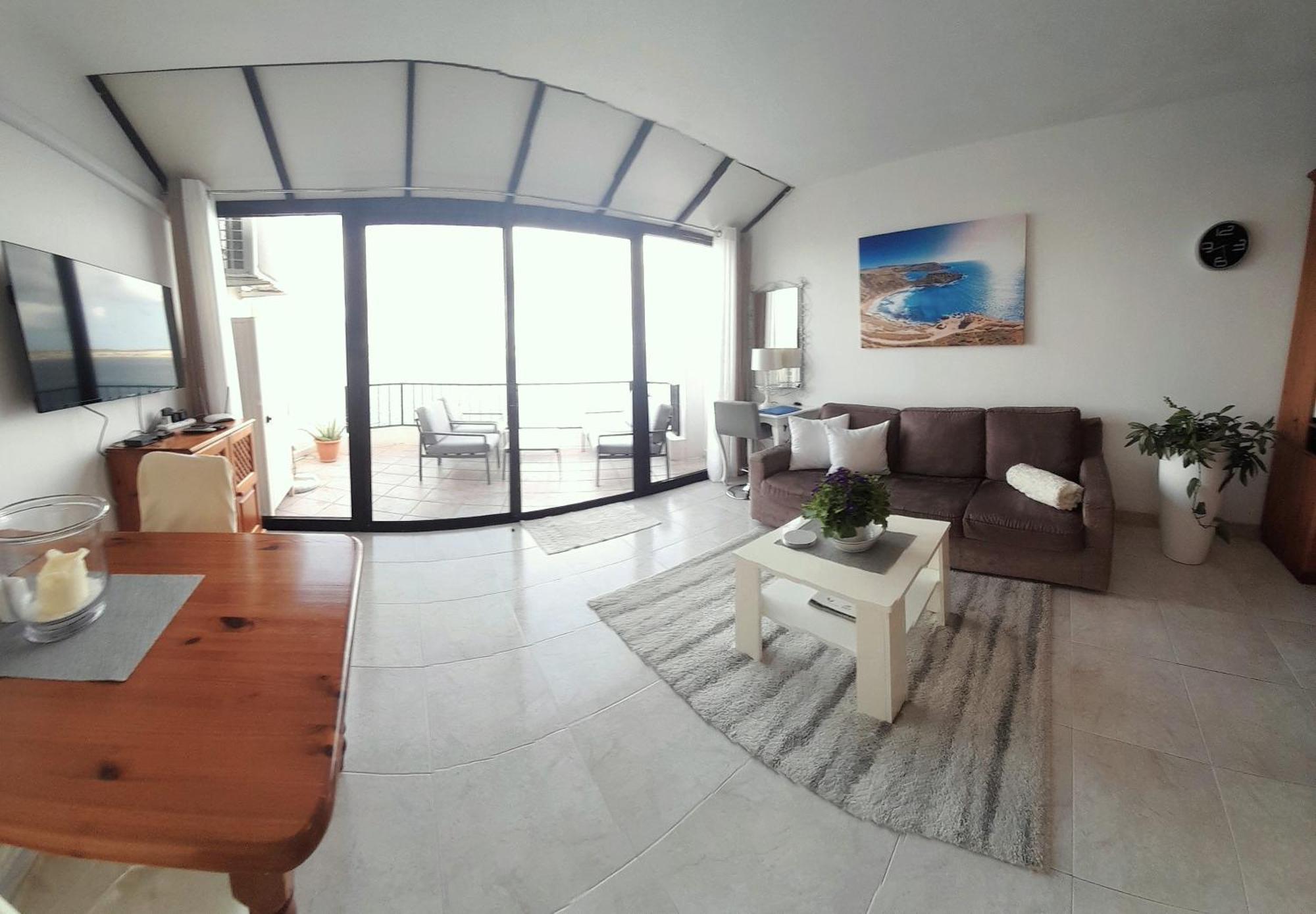 Seafront Apartment Terrace, Lounger & Panoramic Ocean Views Mellieha Quarto foto