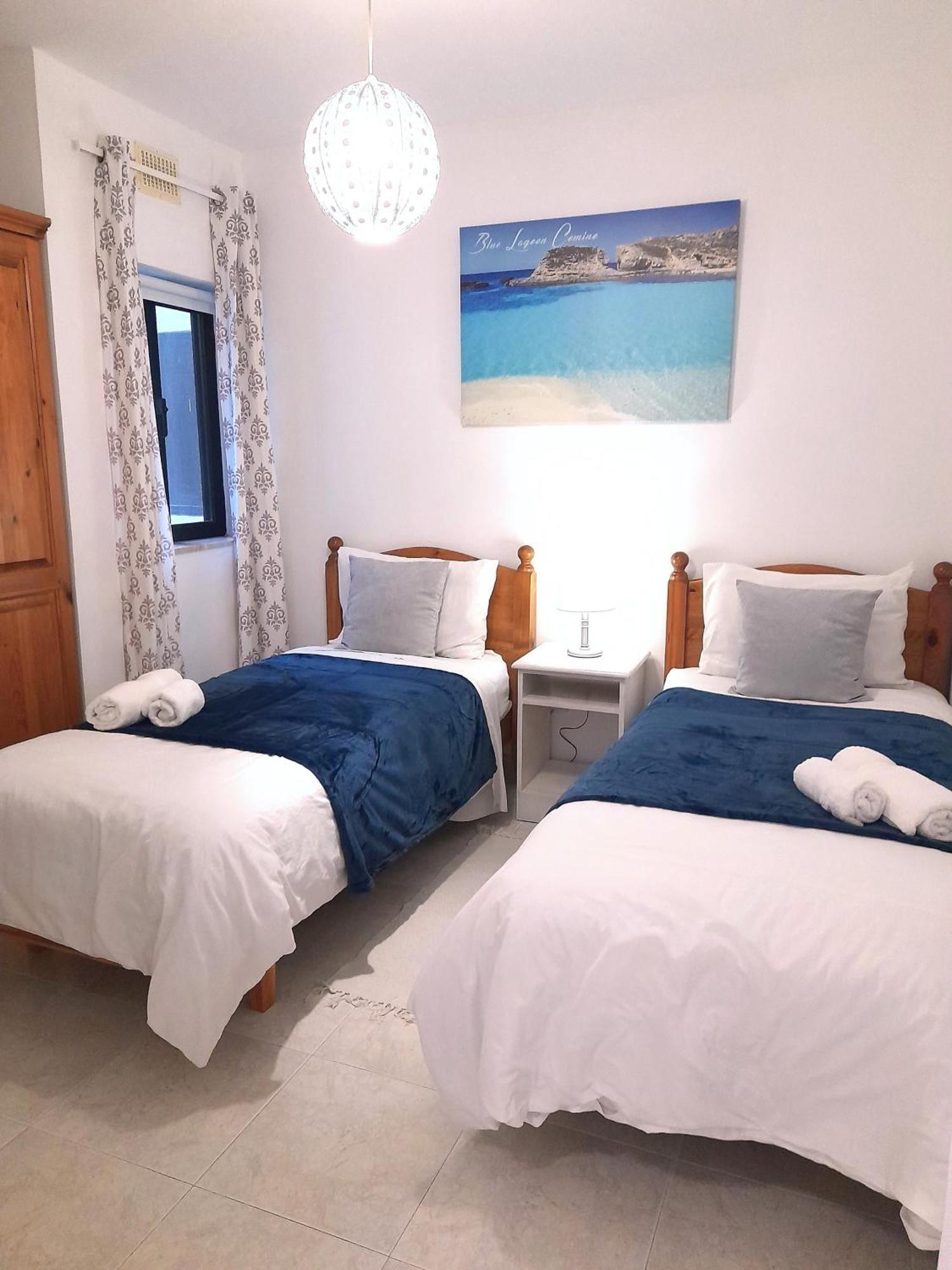 Seafront Apartment Terrace, Lounger & Panoramic Ocean Views Mellieha Exterior foto