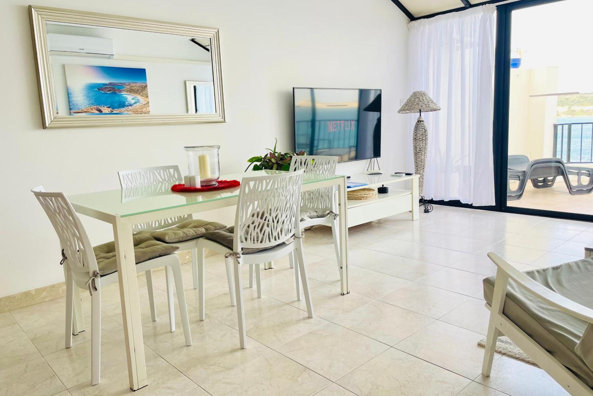 Seafront Apartment Terrace, Lounger & Panoramic Ocean Views Mellieha Exterior foto